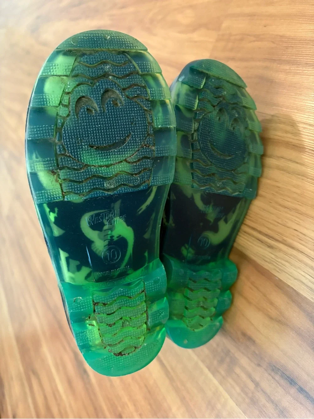 Western Chief Light-Up Dinosaur Rain Boots